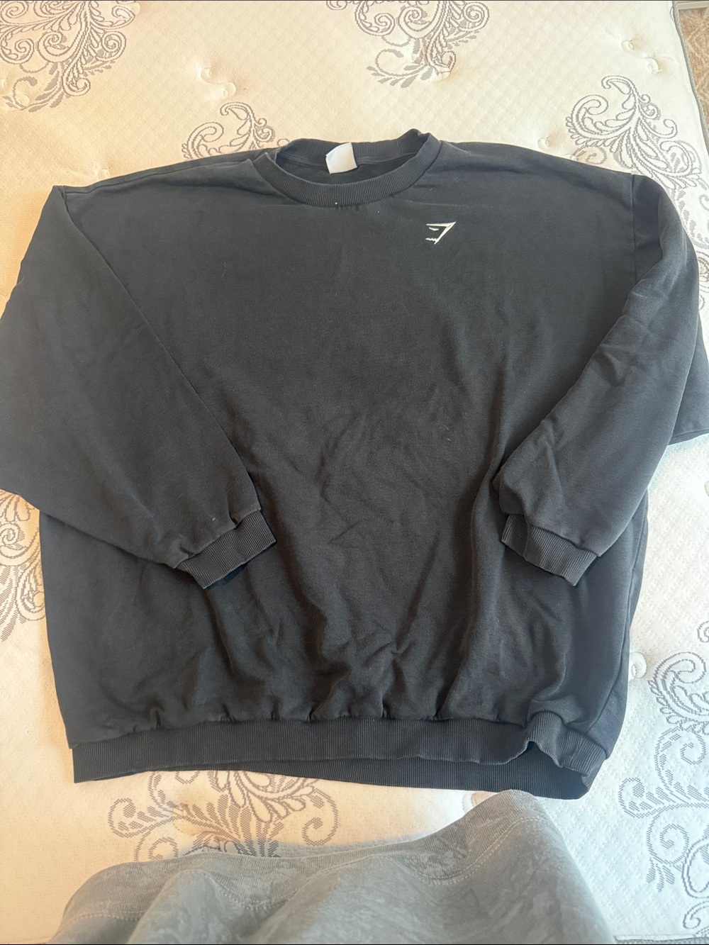 Gymshark Men’s Black Crewneck Sweatshirt with Small Logo